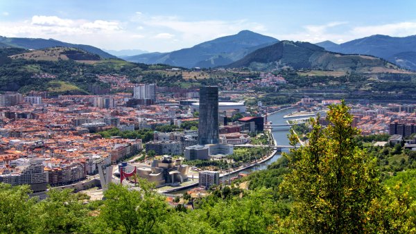Bilbao: miasto transformacji, które oczaruje miłośników sztuki i architektury