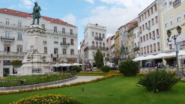 Coimbra: discover the corners, bridges and academic secrets of Old Portugal
