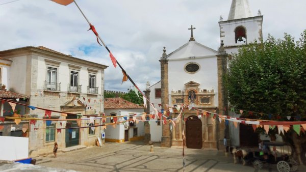 Óbidos: Kamienne ślady przeszłości, współczesna twórczość i smaki portugalskich tradycji