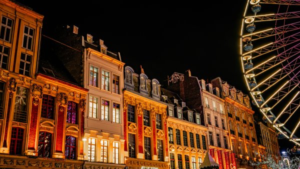 Jarmarki bożonarodzeniowe we Francji 2025/2026 – przewodnik świątecznych wydarzeń