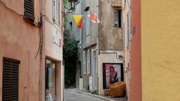 Saint-Tropez: Entre Histoire et Glamour - Galeries de photos (10 / 20)