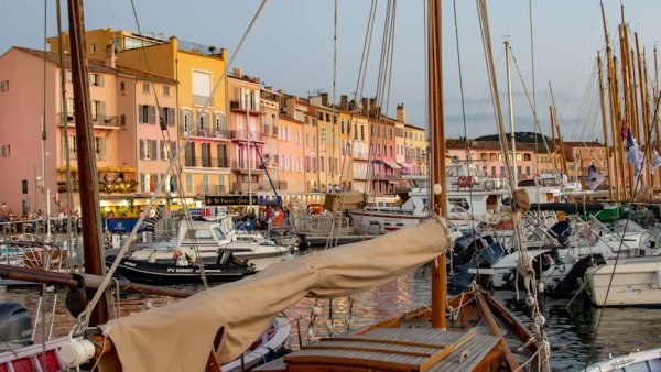 Saint-Tropez: Miasteczko Odkrywane Na Nowo