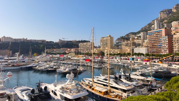 Darmowe atrakcje w Monako: plaże, ogrody i trasy spacerowe