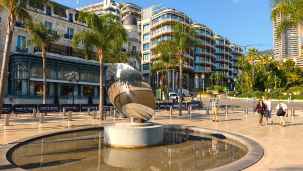 Elegancja i Historia w Monako: Sztuka i Dziedzictwo